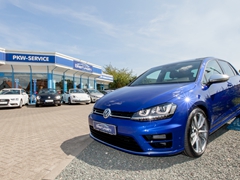 Wir finden auch Ihren Traumwagen - hier ein nagelneuer Golf "R"